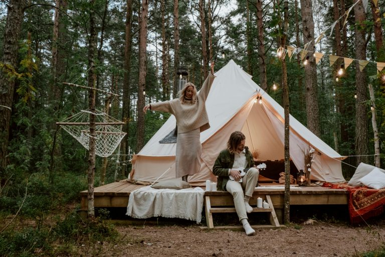 romantic glamping destinations for couples