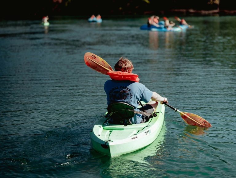 how to get in and out of a kayak