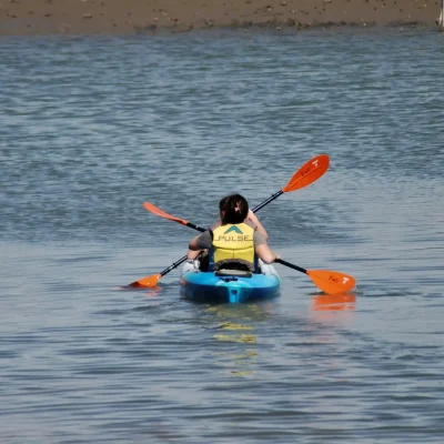 Kayaking Lessons for Beginners vs Self-Teaching: What’s the Best Way to Learn?(2025)